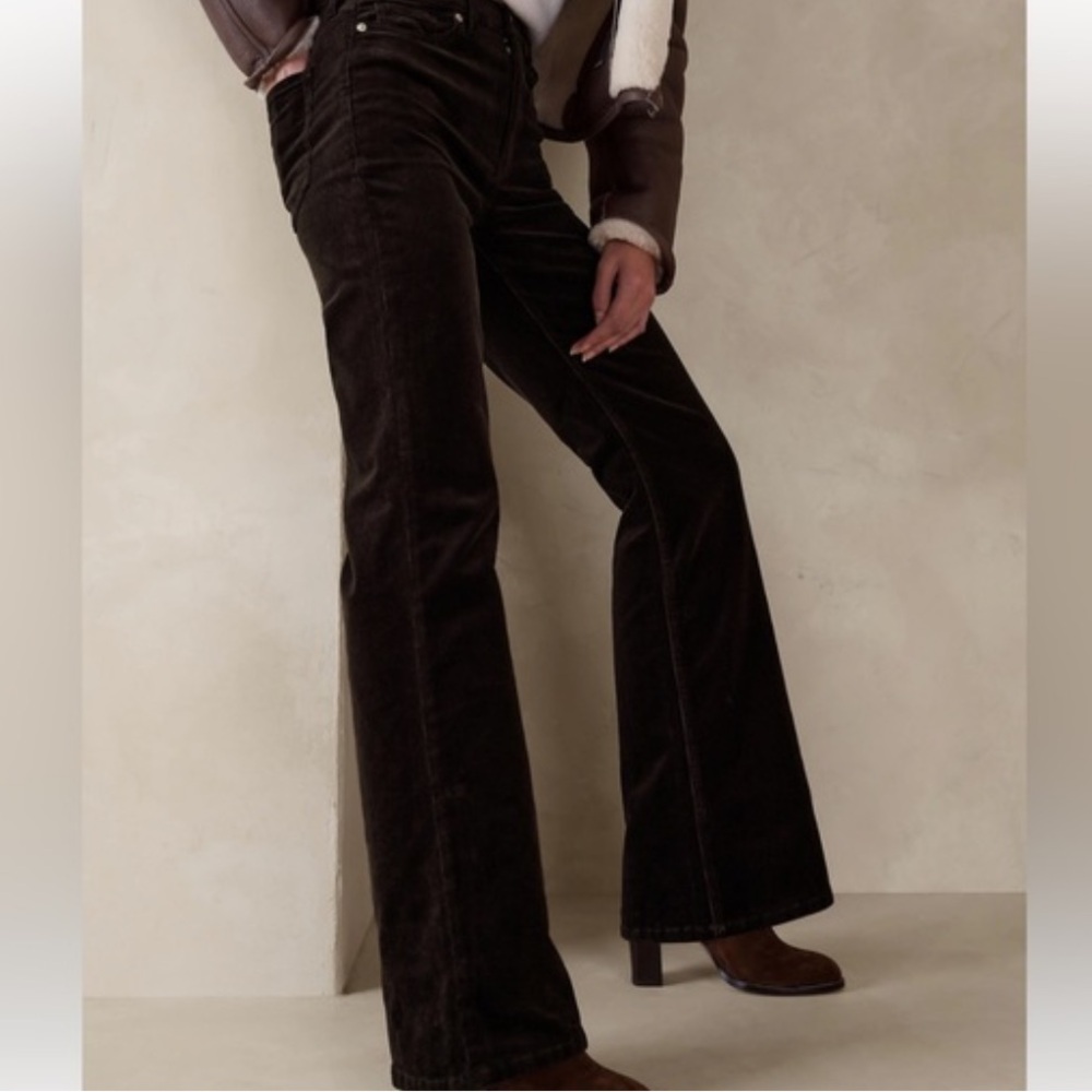 Banana Republic Women's Dark Grey Flare Pants